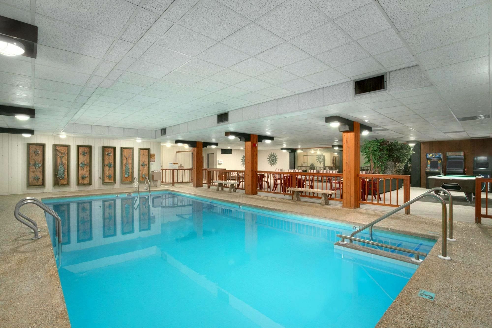 Hotel Clarion Pointe Rhinelander Downtown Exteriér fotografie